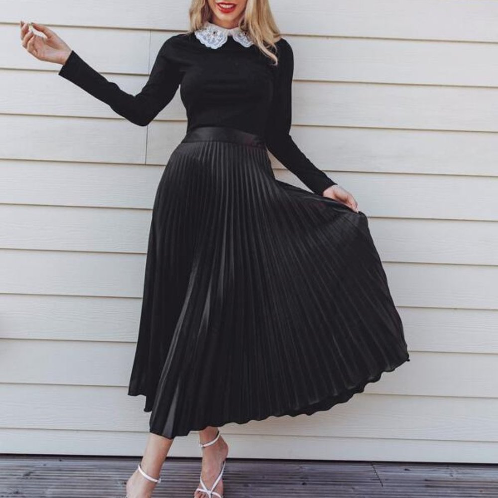 CLASSIC Girl Black Pleated Skirt - Picture 3 of 7